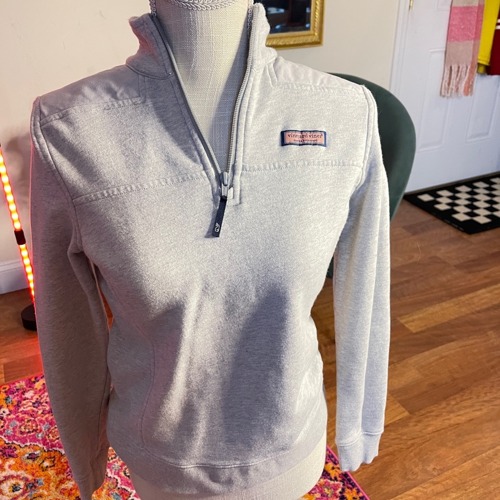 Small women’s vineyard vine sweatshirt